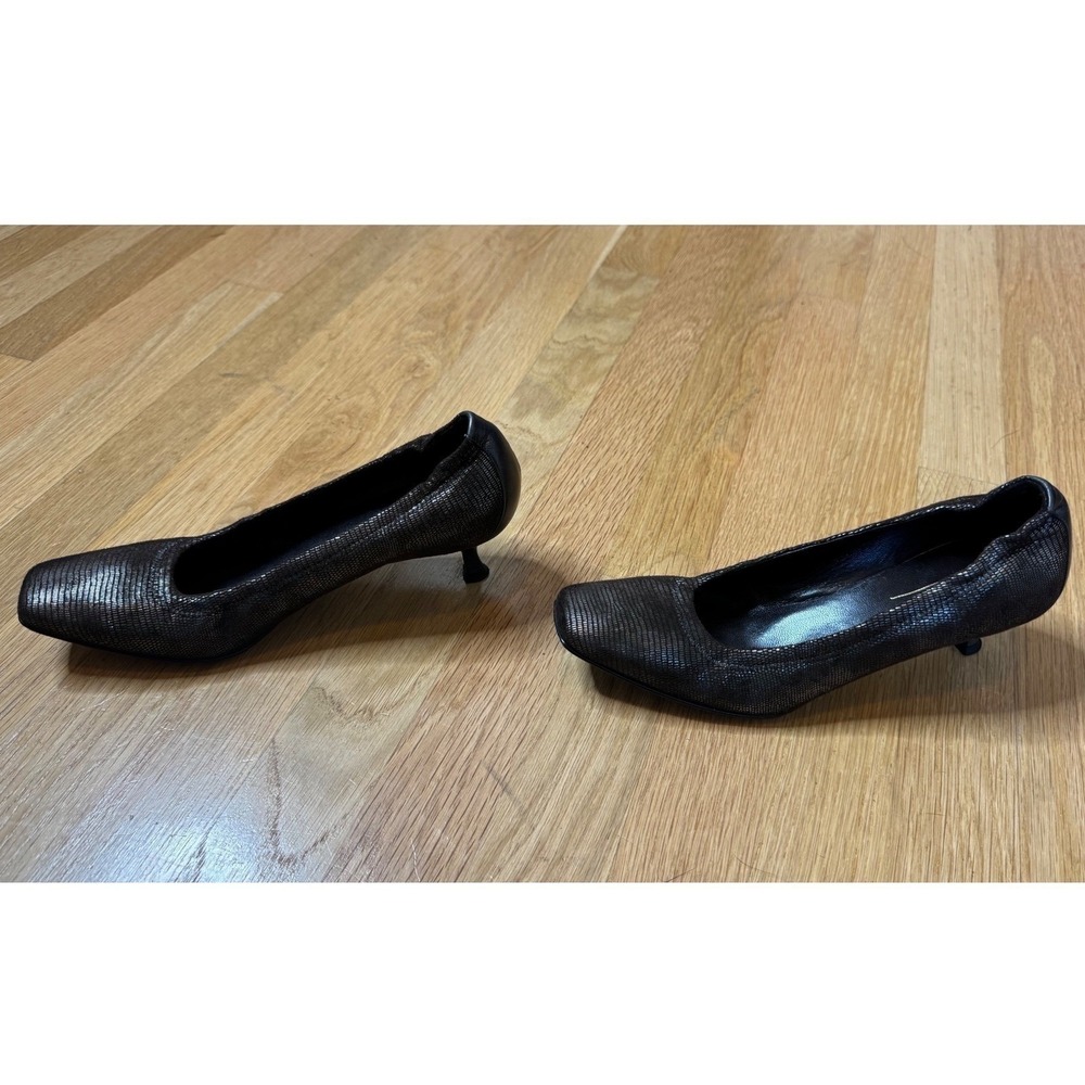 Donald Pliner Seana Metallic Lizard Kitten Heels - Picture 10 of 12